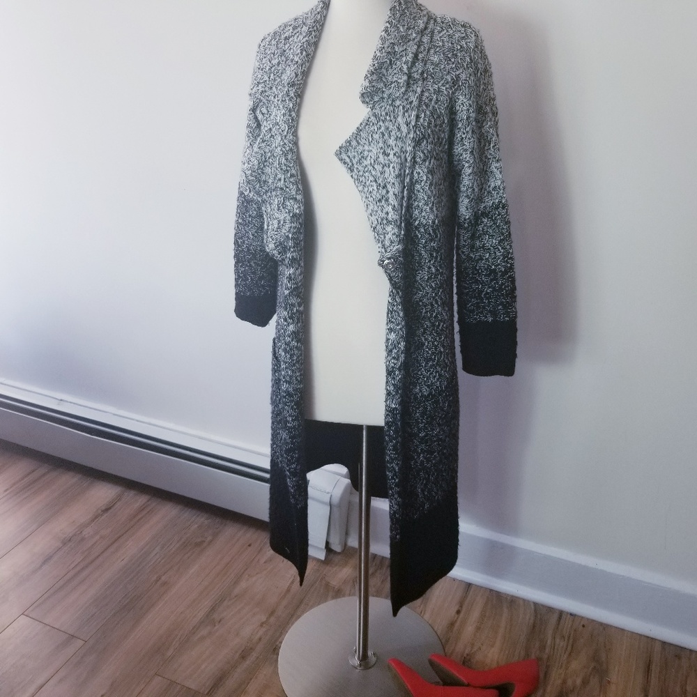 Dani Collection Cardigan/ Sweater